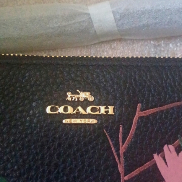 SOLD - Coach X Jean Michel Basquiat Corner Zip Wristlet -NWOT - Price Firm - Picture 5 of 11